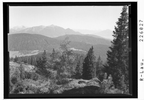 [Blick von den Zigerböden bei der Rauthhütte gegen Gleirschkette - Reitherspitze - Nockspitze - Tuxer Alpen und Olpererkamm]