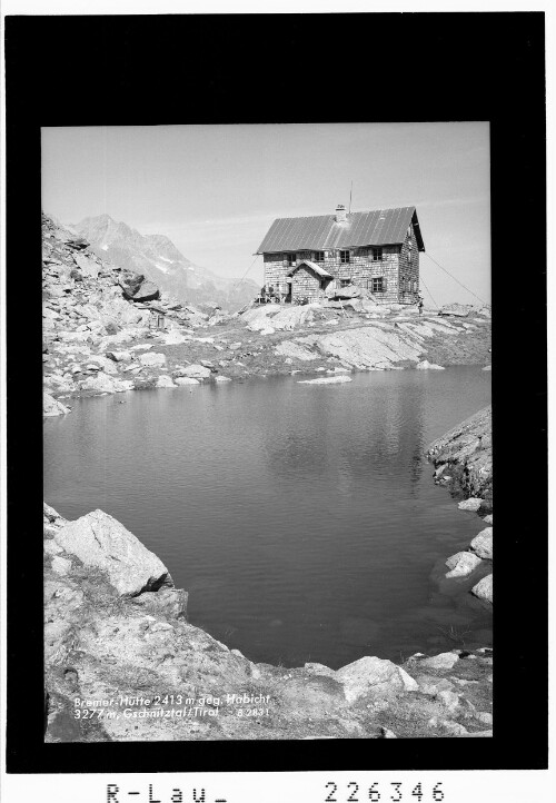 Bremer Hütte 2413 m gegen Habicht 3277 m / Gschnitztal / Tirol