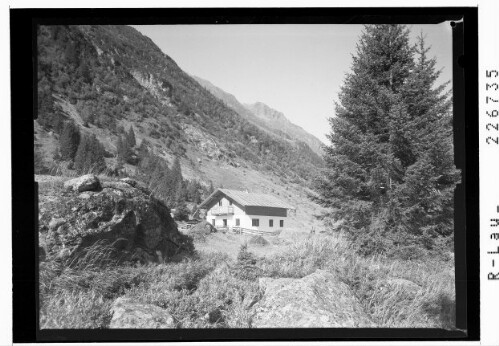 [Laponesalm im Gschnitztal gegen Hohe Burg / Tirol]