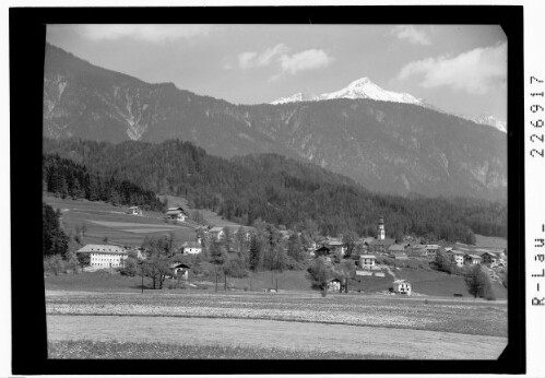 [Baumkirchen im Unterinntal gegen Hochnisslspitze / Tirol]