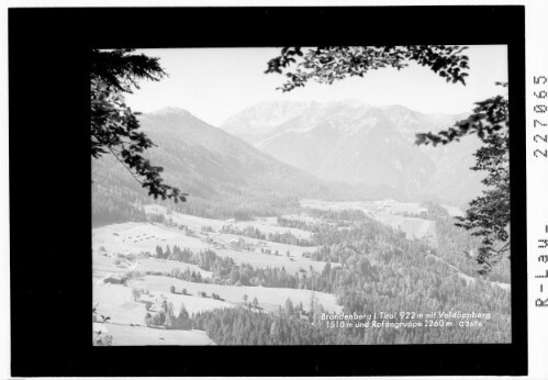 Brandenberg in Tirol 922 m mit Voldöppberg 1510 m und Rofangruppe 2260 m