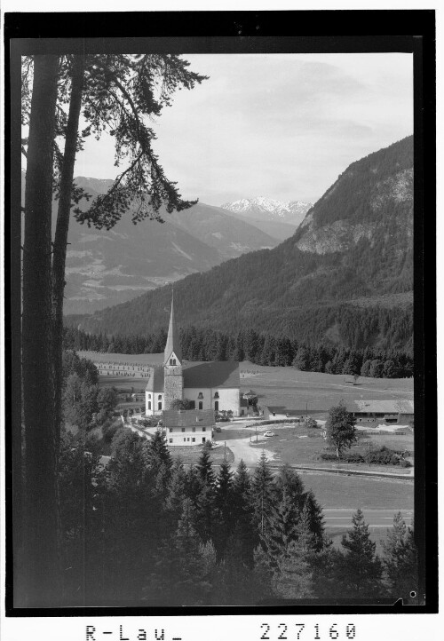 [Eben bei Maurach am Achensee gegen Hirzer / Tirol]