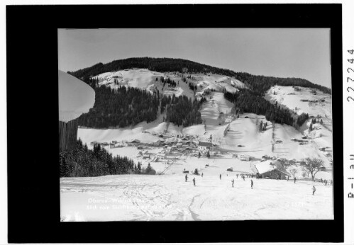 Oberau - Wildschönau / Blick vom Skilifthang auf den Ort