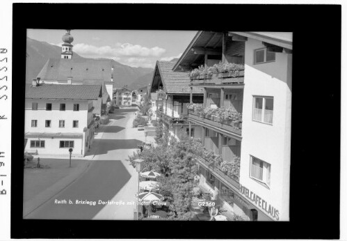 Reith bei Brixlegg / Dorfstrasse mit Hotel Claus