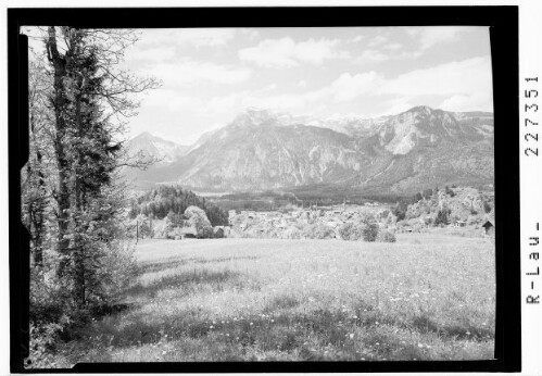 [Brixlegg im Unterinntal gegen Rofangruppe mit Vorderem Sonnwendjoch / Tirol]