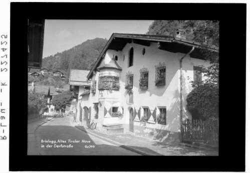 Brixlegg / Altes Haus in der Dorfstrasse