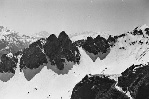 Ausblick gegen Plankner und Garsellakopf