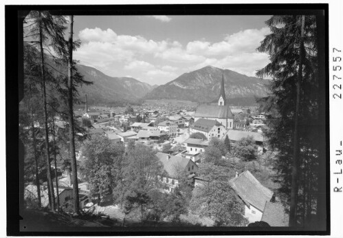 [Brixlegg im Unterinntal gegen Kramsach und Voldöppberg / Tirol]