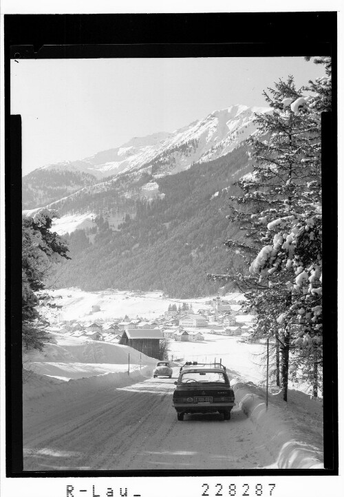 [Fulpmes im Stubaital gegen Burgstall / Tirol]