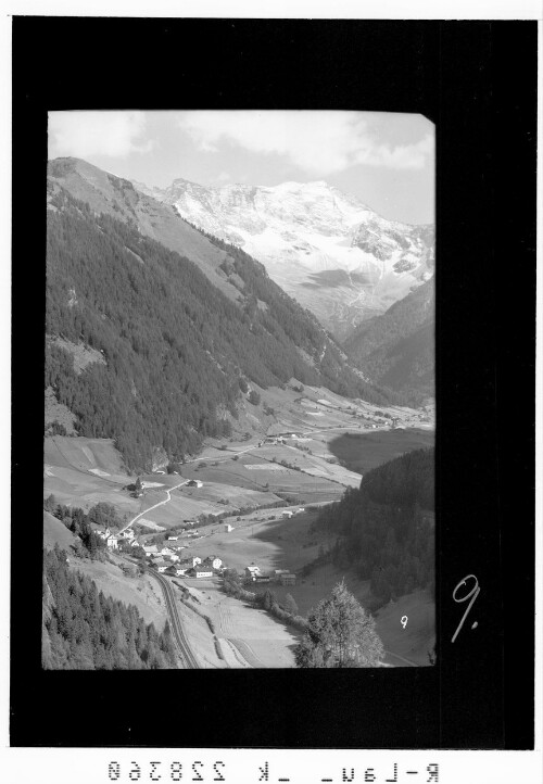 [St. Jodok am Brenner gegen Sagwandspitze und Hohe Wand / Tirol]