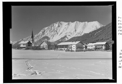 [Obsteig am Mieminger Plateau gegen Wannig / Tirol]