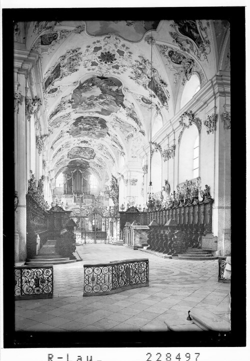 [Innenansicht der Klosterkirche Stams gegen Orgel / Tirol]