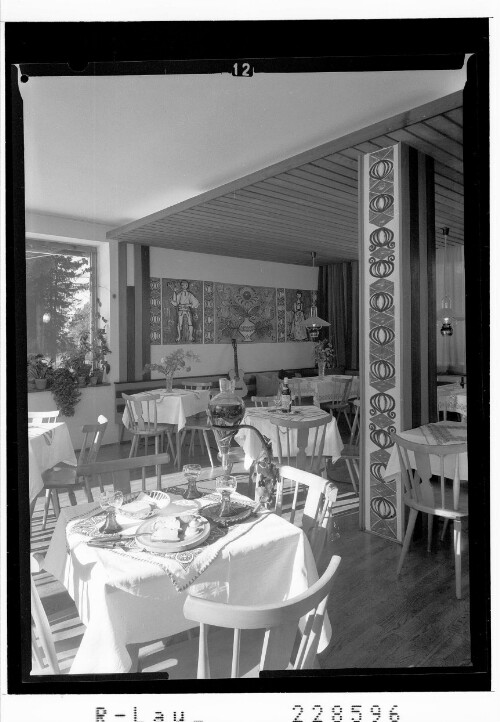 [Gasthaus Wälsung in Rinn - Judenstein ob Hall in Tirol / Gaststube]