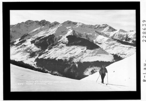 Aufstieg aufs Feldalpenhorn gegen Lämpersberg / Hochtal Wildschönau / Tirol