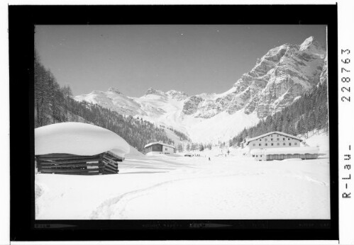 [Schlicker Alm gegen Burgstall und Schlicker Seespitze / Tirol]