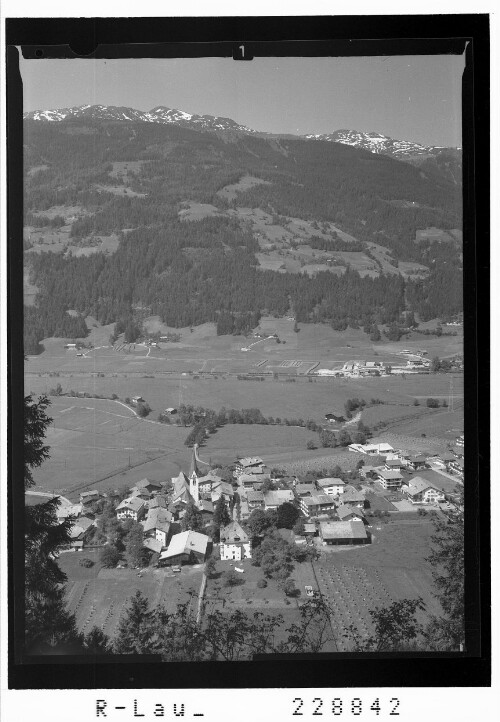 [Stumm im Zillertal gegen Gedrechter und Wetterkreuzspitze Tirol]