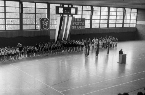 Tag der Arbeit in der Bregenzer Sporthalle Schendlingen