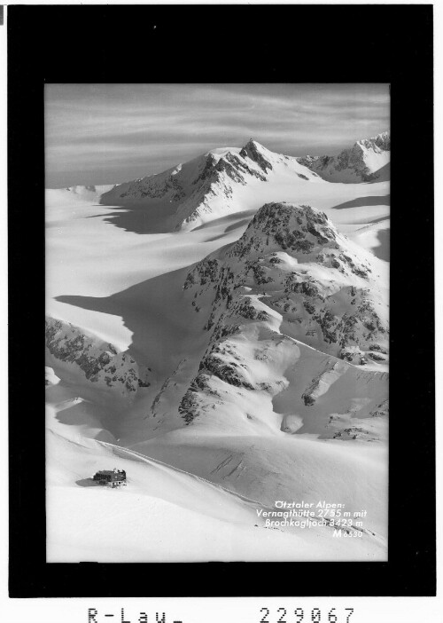 Ötztaler Alpen / Vernagthütte 2755 m mit Brochkogeljoch 3423 m