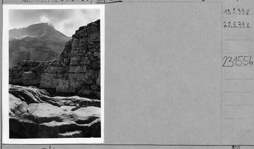 [Blick vom Gottesacker zum Hohen Ifen / Kleinwalsertal]