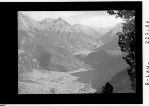 Blick von der Armelenhütte auf Umhausen und Längenfeld / Ötztal in Tirol