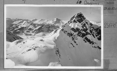 [Fiderepass mit Schüsser gegen Diedamskopf und Hohen Ifen]