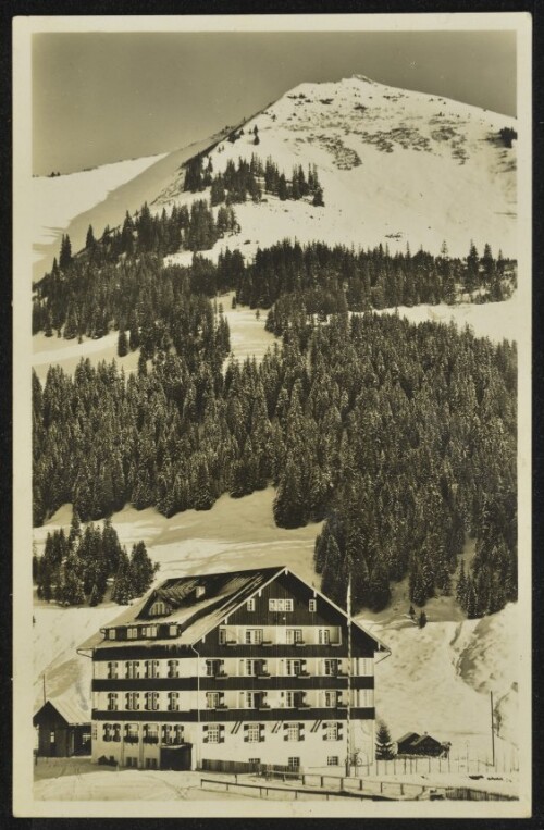 [Mittelberg] : [Alpenkurhaus Walsertal 1220 m Bahnstation: Oberstdorf i. Allgäu Telefon: Mittelberg (Vorarlberg) Nr. 6 Vornehmes Familienhotel in ruhiger sonniger Lage mit allem Comfort ...]