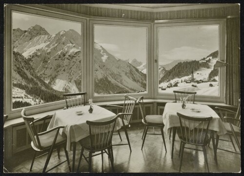 [Mittelberg] : [Alpenhof Wildental Mittelberg / Kleinwalsertal, 1218 m Neu erbaut - Fernruf: Nr. 528 Speisesaal mit Terrasse und Blick auf Widderstein 2536 m, Bärenkopf 2080 m und Mittelberg ...]