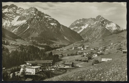 [Mittelberg Hirschegg] : [Hirschegg 1200 m mit Elferkopf, Zwölferkopf u. Widderstein 2536 m Kleines Walsertal ...]