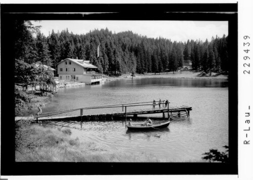 [Fauensee bei Reutte im Ausserfern mit Gasthof Frauensee / Tirol]