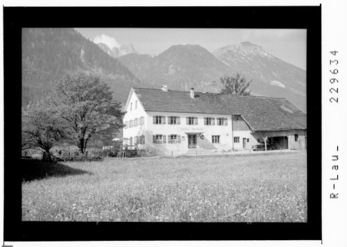 Schönbichl / Tirol / Gasthof mit Hochalm und Aggenstein : [Gasthof Schönbichl bei Vils im Ausserfern gegen Aggenstein und Breitenberg]