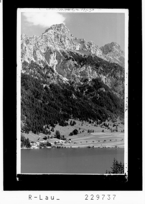 Haller am Haldensee mit Rote Flüh 2111 m / Tirol