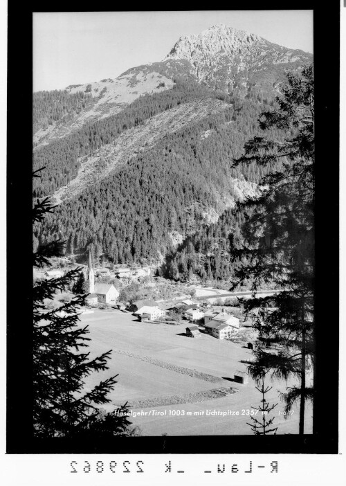 Häselgehr / Tirol 1003 m mit Lichtspitze 2357 m