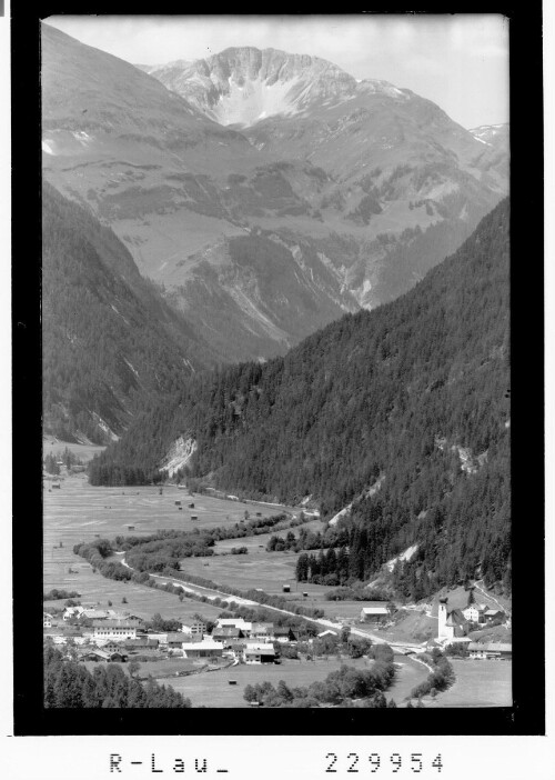[Bach im Lechtal gegen Lärchspitze / Ausserfern / Tirol]