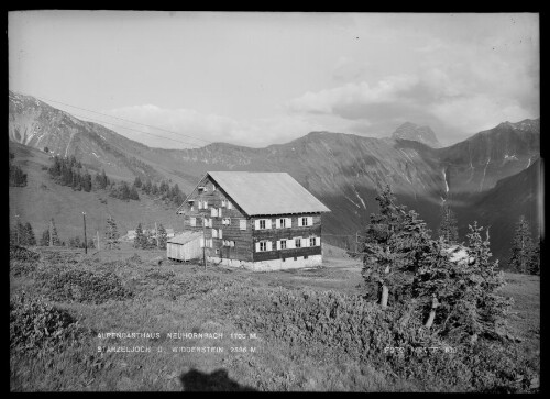 Alpengasthaus Neuhornbach 1700 M Starzeljoch und Widderstein 2536 M.