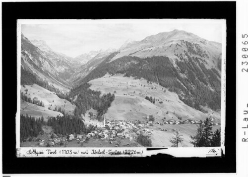 Holzgau in Tirol 1103 m mit Jöchlspitze 2226 m