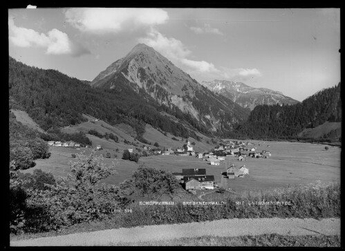 Schoppernau Bregenzerwald mit Üntschenspitze