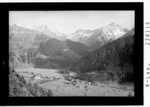 [Bichlbach im Ausserfern gegen Bichlbächler Jöchle und Roten Stein / Tirol]