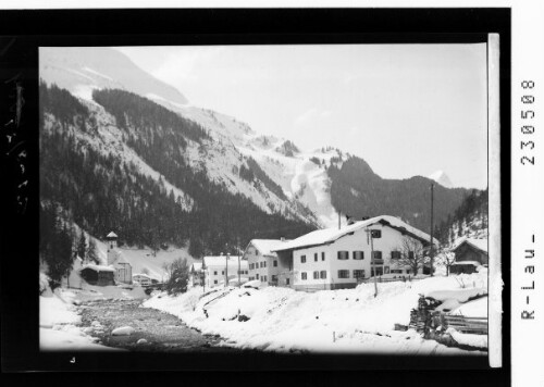 [Steeg im Lechtal gegen Höllenspitze / Ausserfern / Tirol]