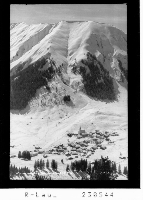 Wintersportplatz Berwang / Tirol 1336 m : [Berwang mit Blick zum Hönig / Ausserfern]