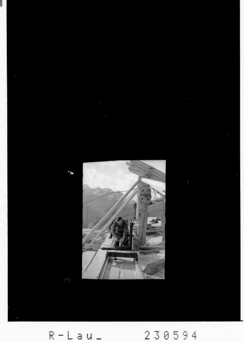 [Säge gegen Vandanser Steinwand / Bartholomäberg / Montafon]