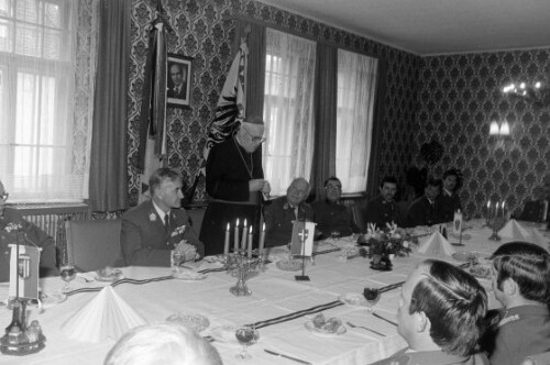 Empfang mit Bischof Wechner und Bundesheeroffizieren