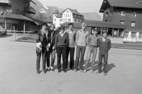 Junge Bregenzerwälder Filmemacher aus der Bezauer Handelsschule