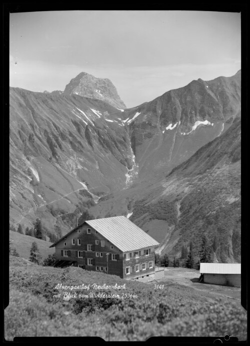 [Schoppernau] Alpengasthof Neuhornbach mit Blick zum Widderstein 2536 m