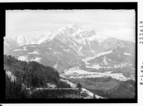 Mutters bei Innsbruck mit Nockspitze, Tirol