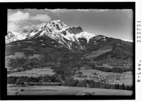 Mutters in Tirol mit Nockspitze : [Mutters und Raitis gegen Ampferstein und Nockspitze]