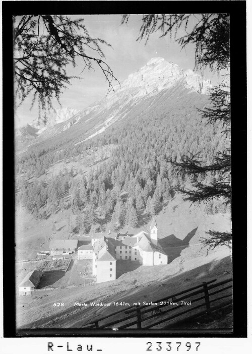 Maria Waldrast 1641 m mit Serles 2719 m, Tirol