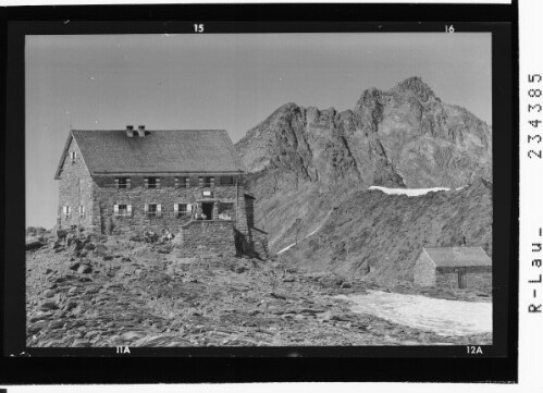 Hochstubaihütte 3173 m mit der Wilden Leck 3361 m / Stubaier Alpen