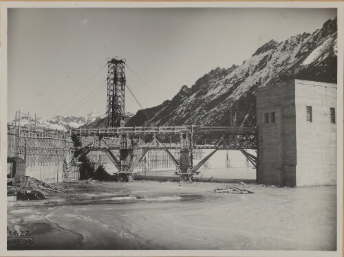 Staumauer Vermunt, Hilfssteg zum Einlaufbauwerk