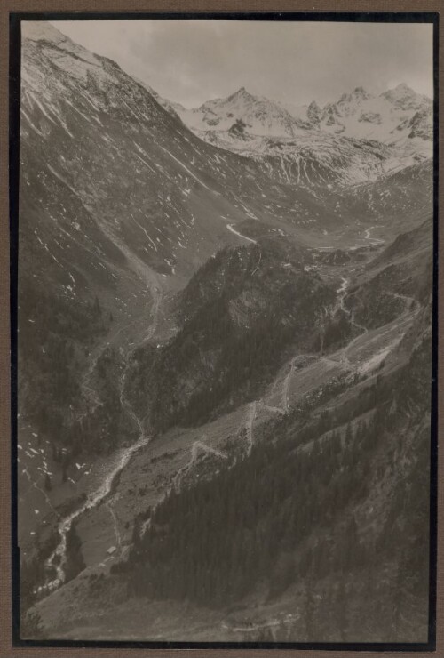 Vermuntbecken mit Zufahrtsweg