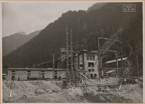 Montage Krafhaus, Hochbau